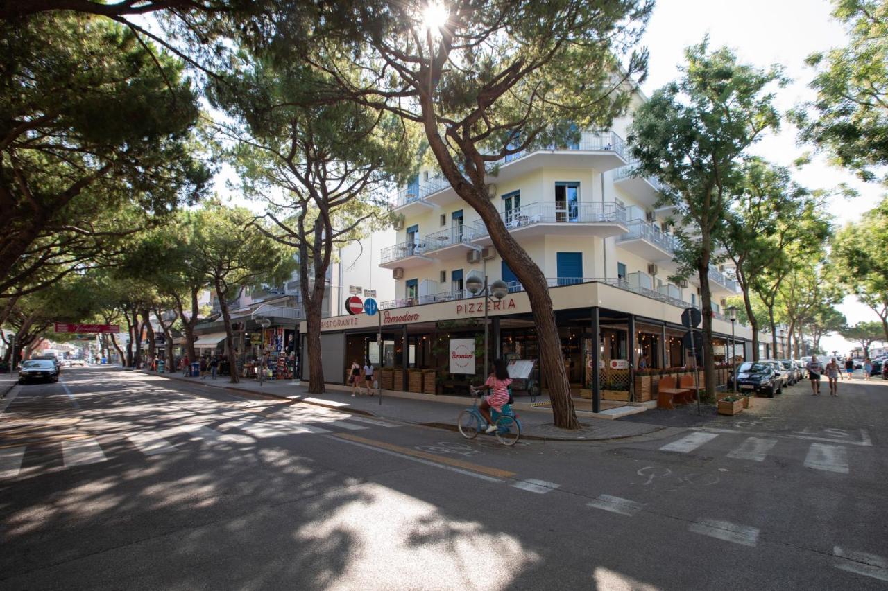 Hotel Danieli Lido di Jesolo Esterno foto